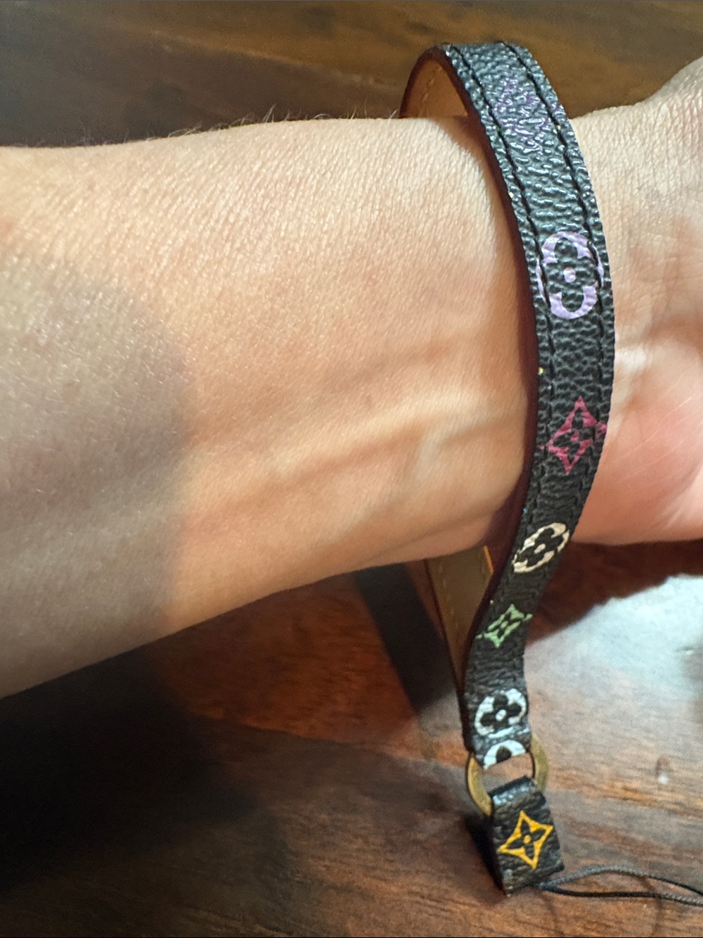 LOUIS VUITTON Dragonne Smartphone Strap - Picture 4 of 4